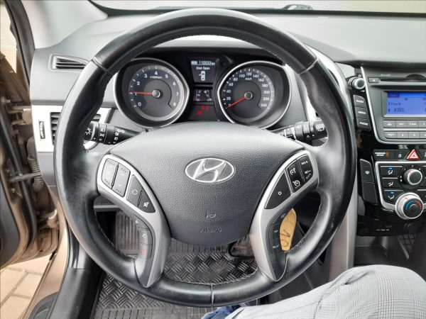 Hyundai - i30.jpg